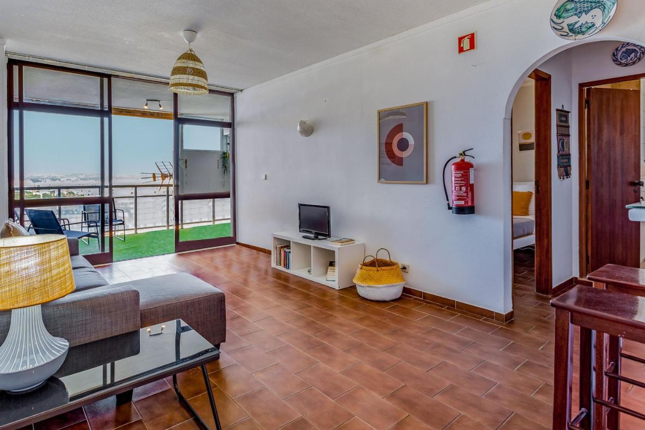 Bright 1Bdr Apartment W/Balcony & Pool By Lovelystay 실베스 외부 사진