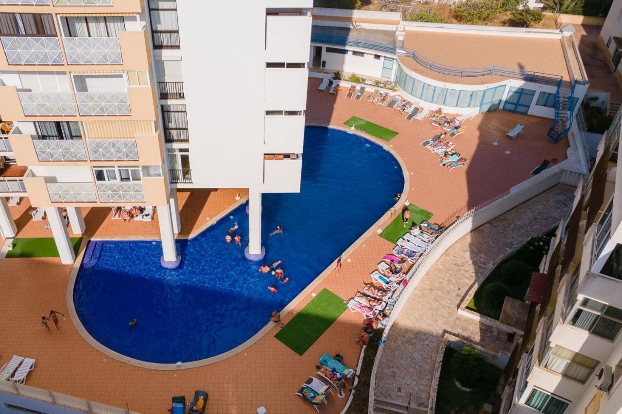 Bright 1Bdr Apartment W/Balcony & Pool By Lovelystay 실베스 외부 사진