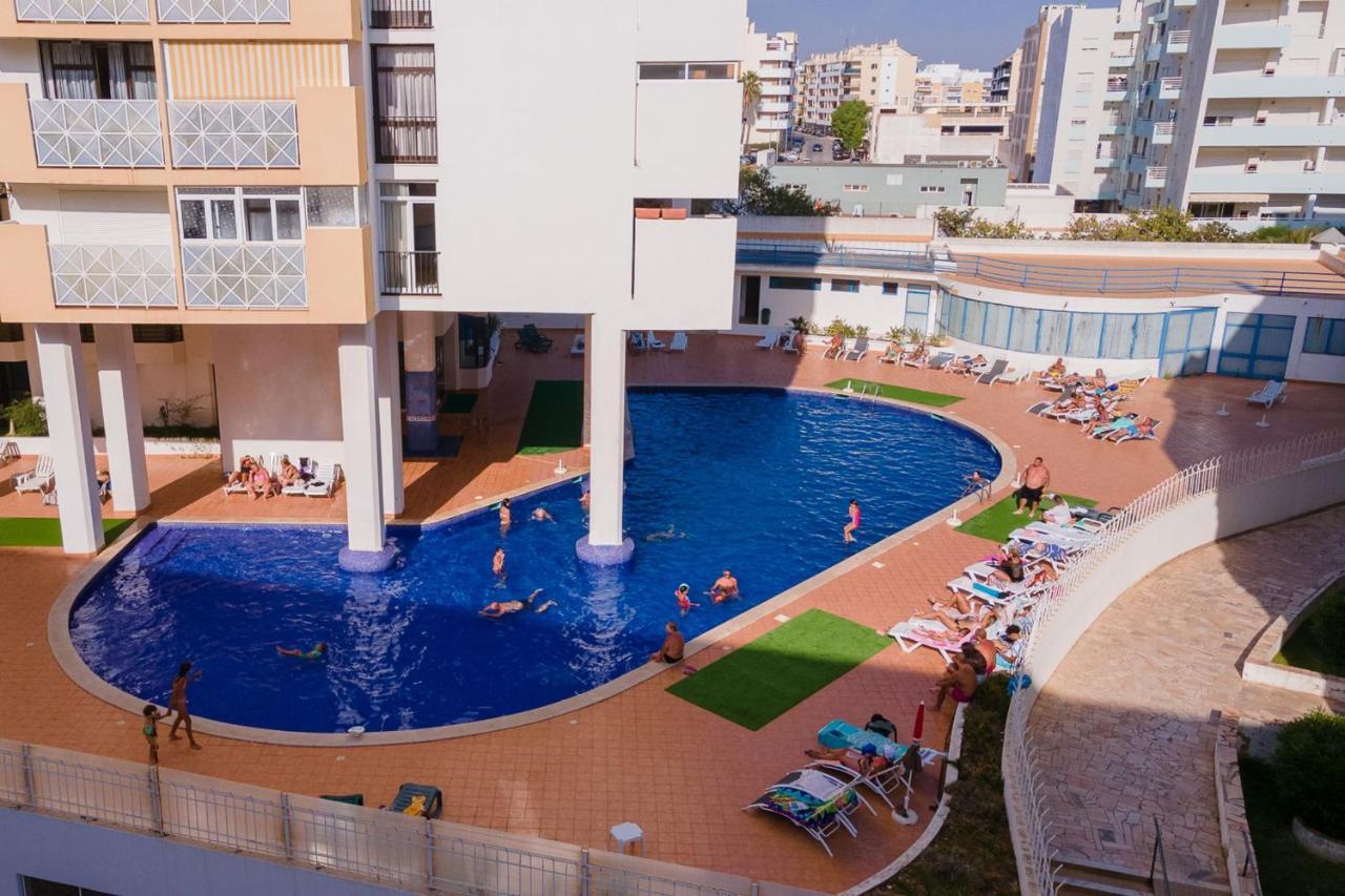Bright 1Bdr Apartment W/Balcony & Pool By Lovelystay 실베스 외부 사진